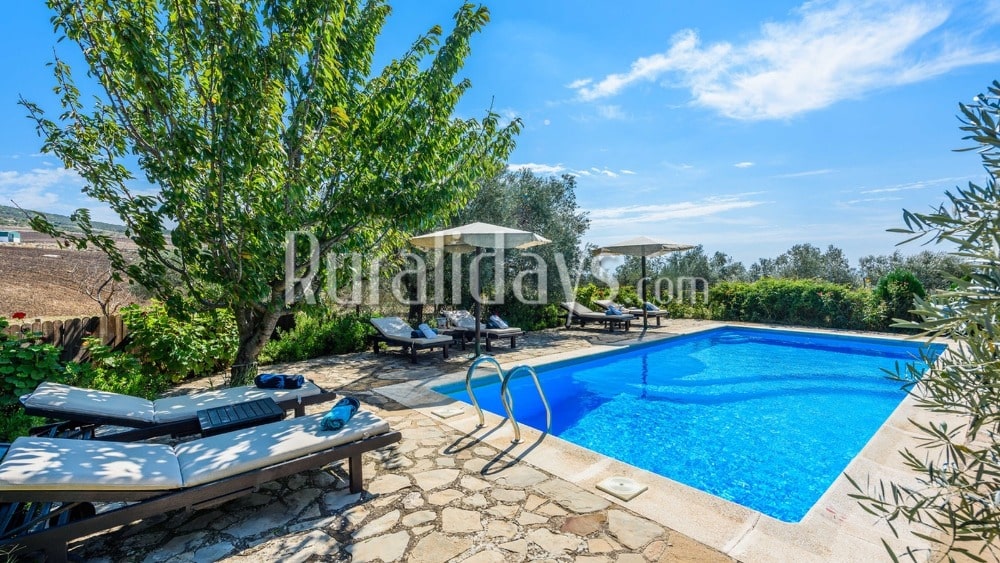 Hübsches Ferienhaus mit perfekter Lage im Naturpark Torcal in Antequera - MAL0461