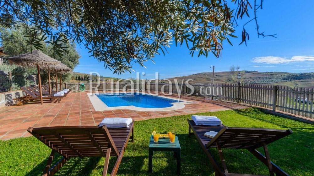 Casa rural con vistas que admite mascotas en Antequera - La Higuera - MAL0470