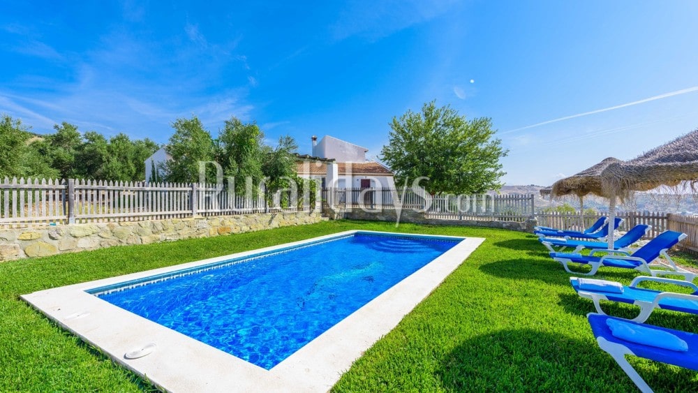 Enorme diervriendelijke villa met indrukwekkend uitzicht in Antequera - La Higuera - MAL0617