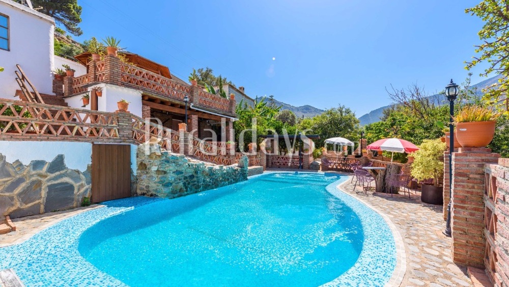 Großartiges Ferienhaus mit wunderbarem Ausblick (Órgiva, Granada)