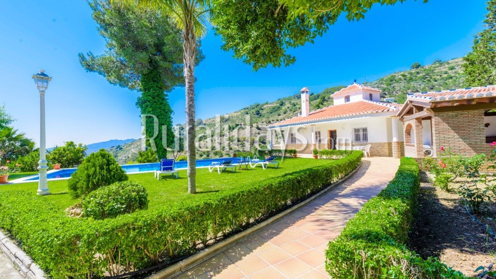 Villa avec une vue incroyable (Alozaina, Malaga)