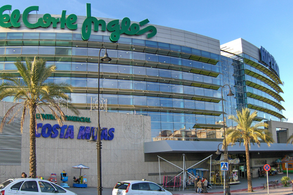 Winkelcentrum El Corte Inglés in Mijas