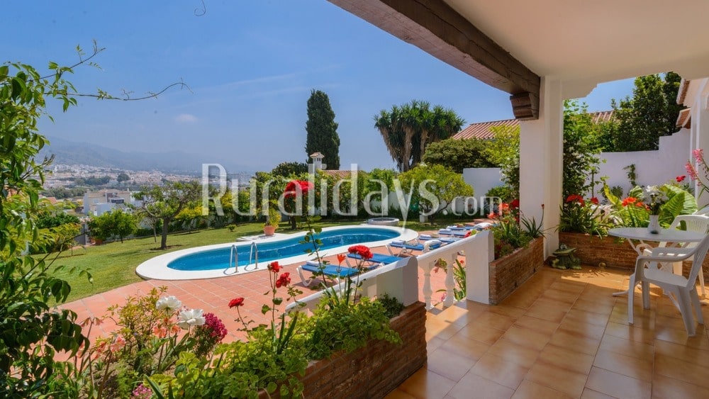 Villa avec vue sur le village blanc de Nerja - MAL1614