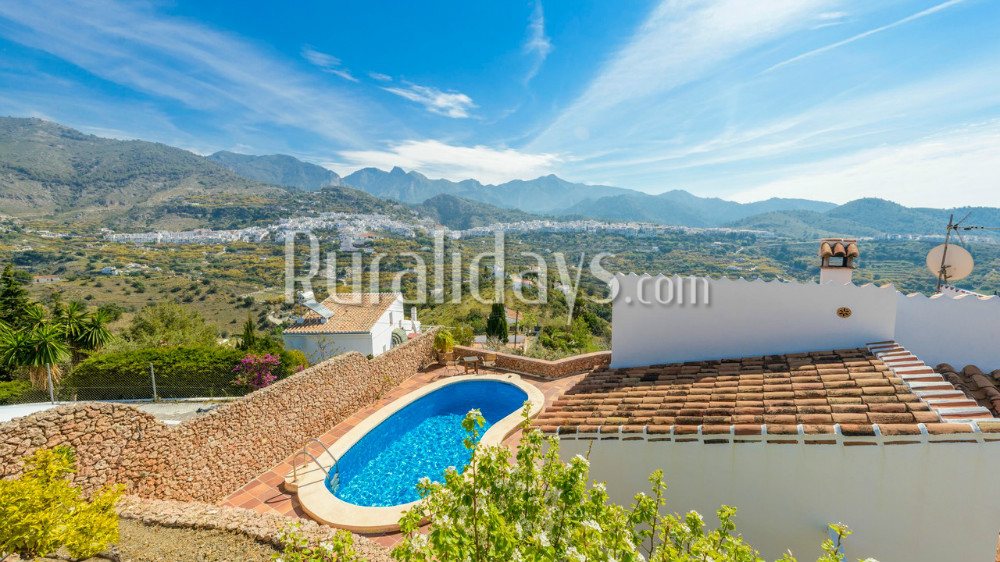 Villa con vistas al pueblo blanco de Frigiliana