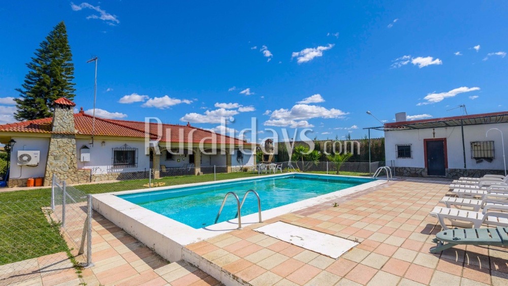 Modern villa near Seville in Sanlúcar La Mayor (Seville)