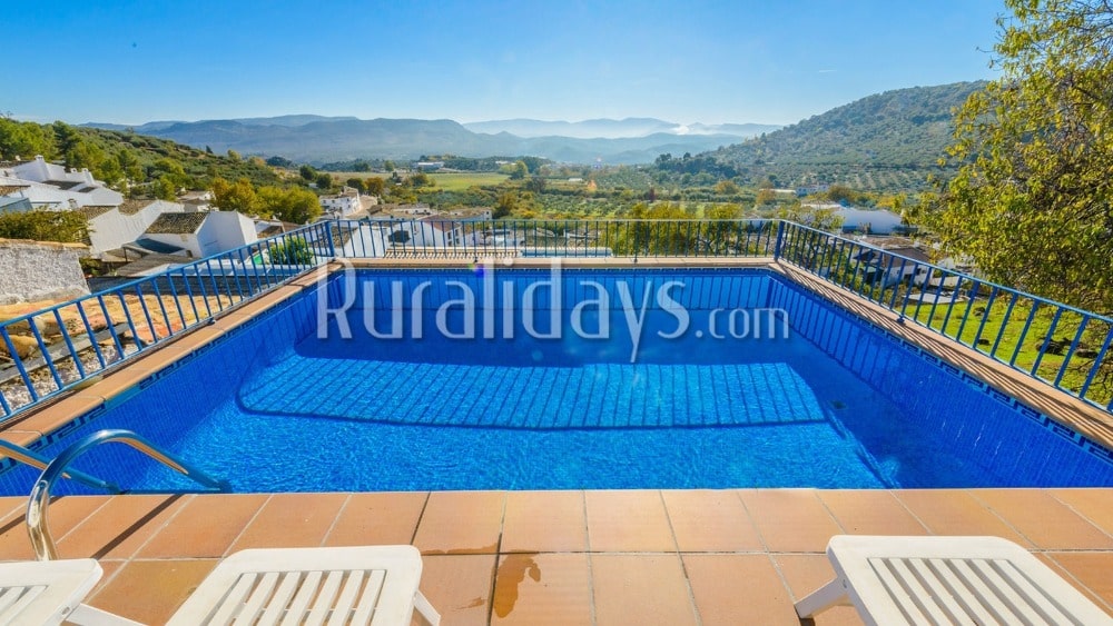 Villa con espectaculares vistas a las montañas en Priego de Córdoba - COR0951