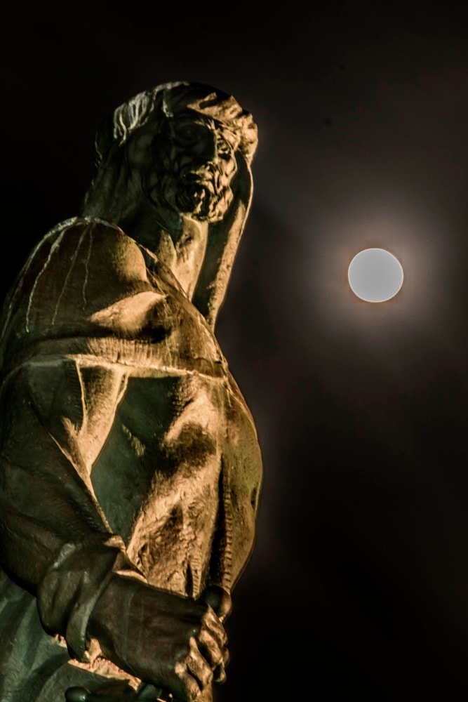 Monumento a Abderramán I en Almuñécar