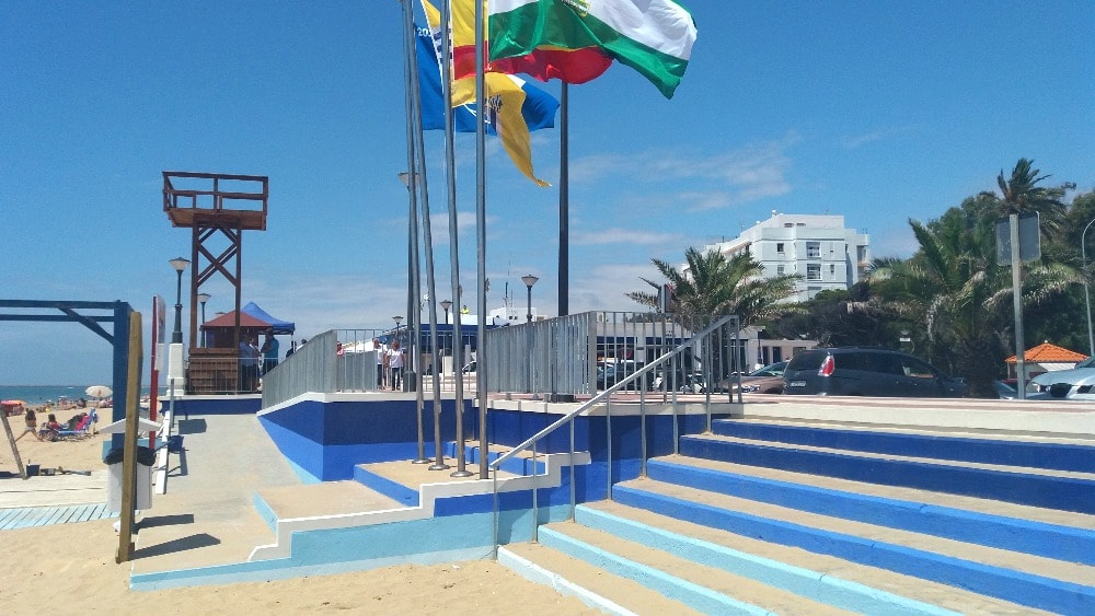 Plage de Isla Cristina accessible aux personn handicapées - photo par Isla Cristina