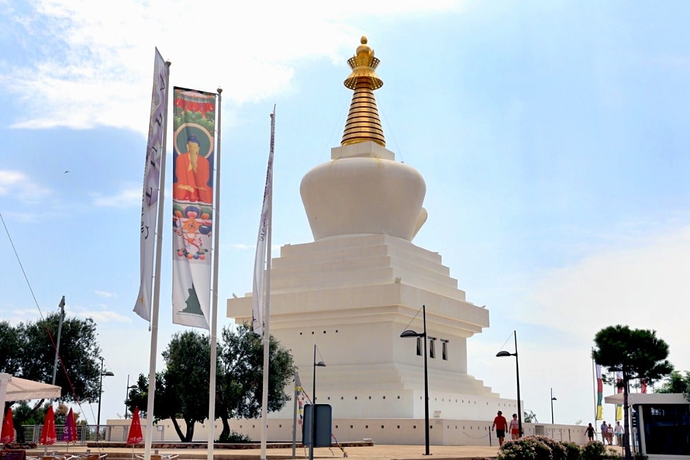 Stupa de Iluminación - Stupa d'illumination de Benalmadena