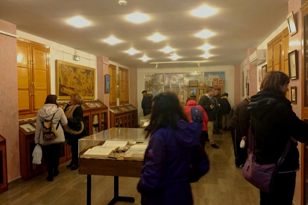 Sala Cervatina in der Bibliothek von Orgiva