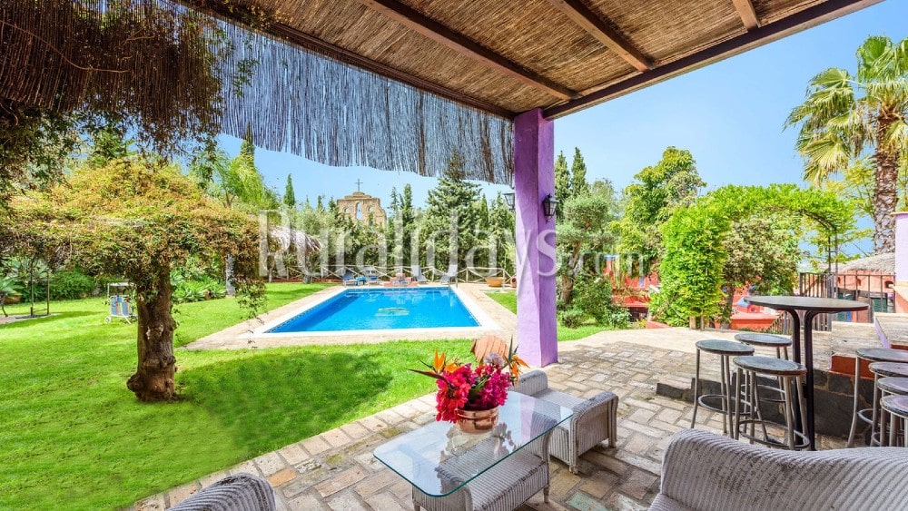 Prachtig vakantiehuis in Andalusische stijl in een vrij uitzicht in Alhaurín el Grande - MAL2069