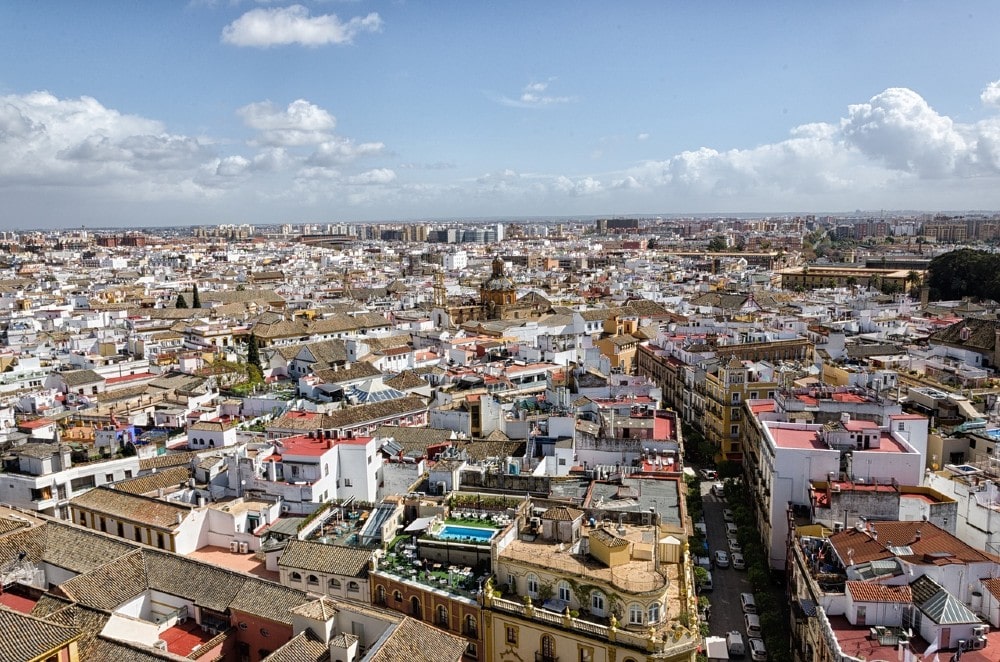 Straten in de oude binnenstad van Sevilla - waar te parkeren in Sevilla